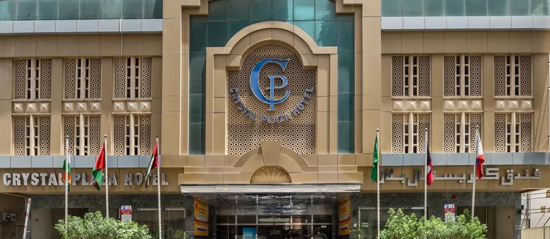 OYO122 Crystal Plaza Hotel
