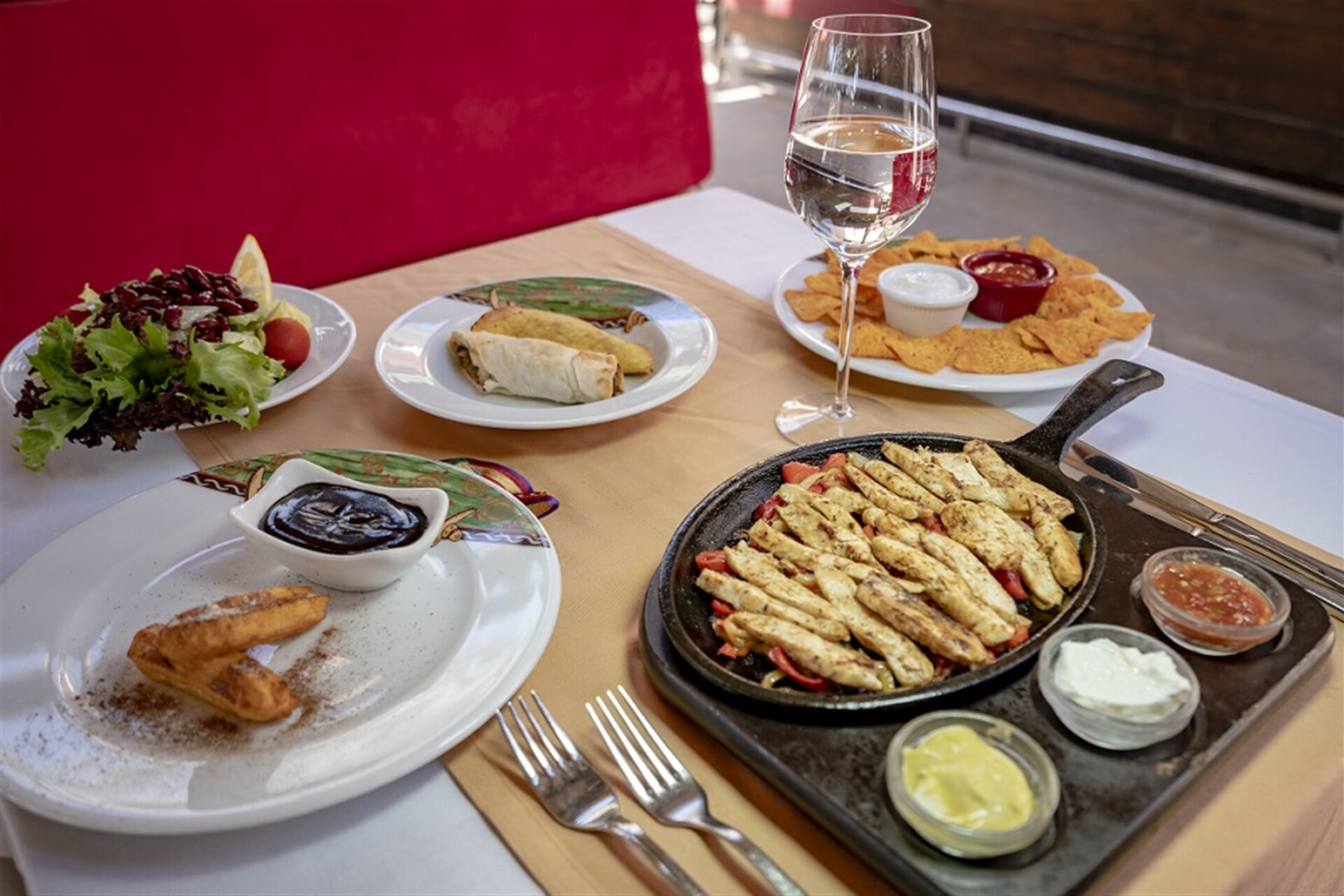 We decorated the lively culture of Mexico with the unique taste of its cuisine.